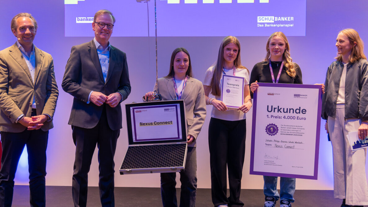 Siegerteam Nexus beim SCHULBANKER-Finale in Berlin